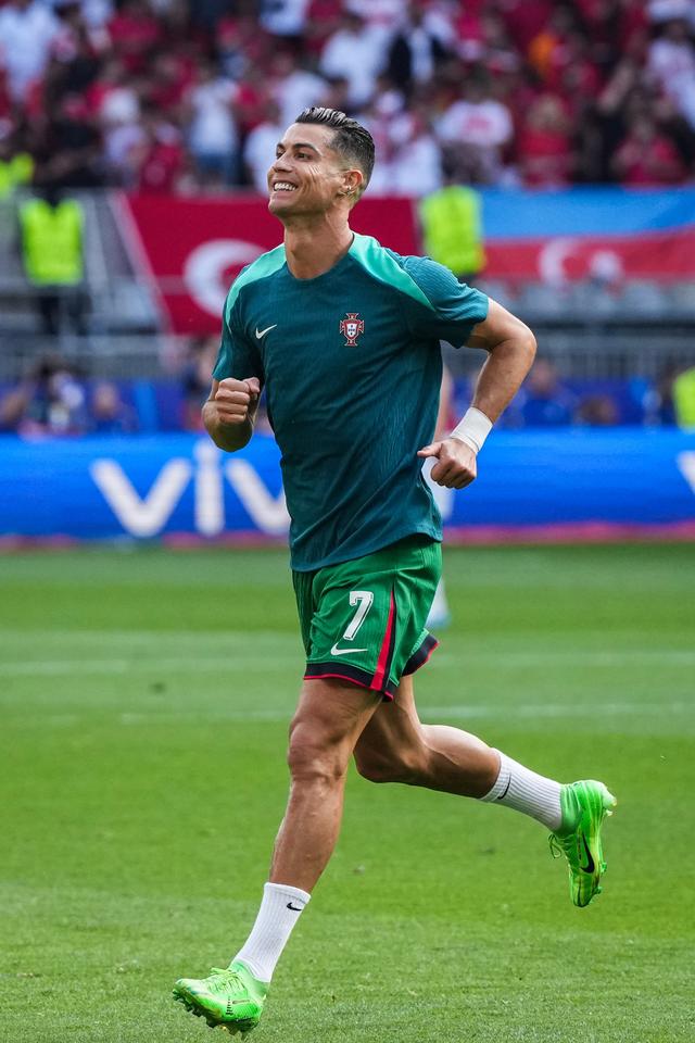 kaiyun-风云突变！葡萄牙体育冲刺阶段强势反弹；中超版图或变；更衣室稳定；赛程密集仍需轮换的简单介绍-kaiyun